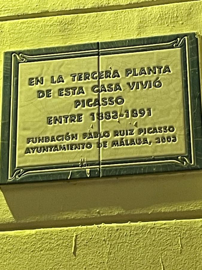 Picasso'S Deluxe Puerta Verde مالقة المظهر الخارجي الصورة
