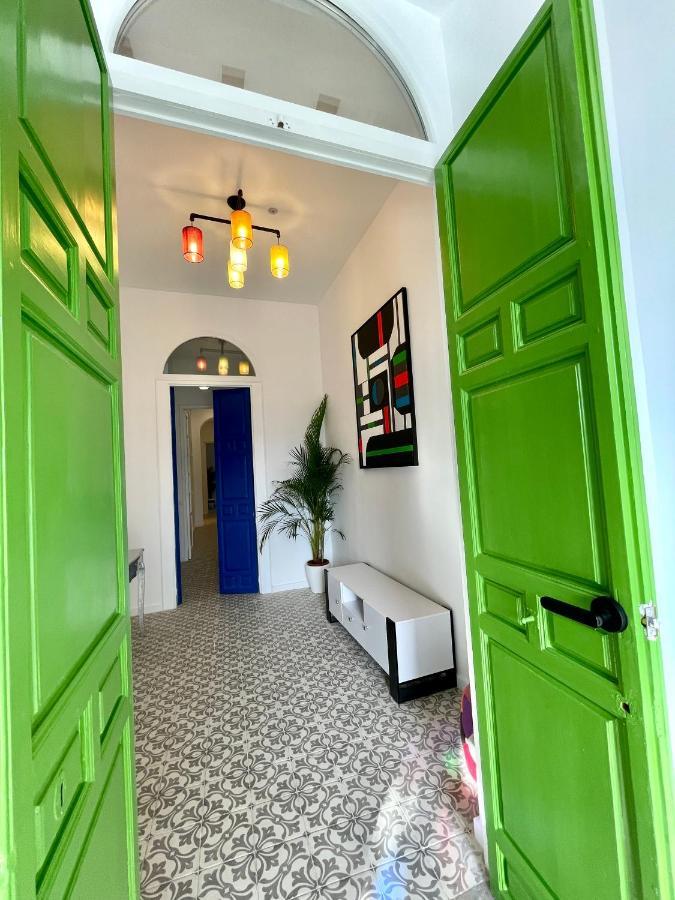 Picasso'S Deluxe Puerta Verde مالقة المظهر الخارجي الصورة